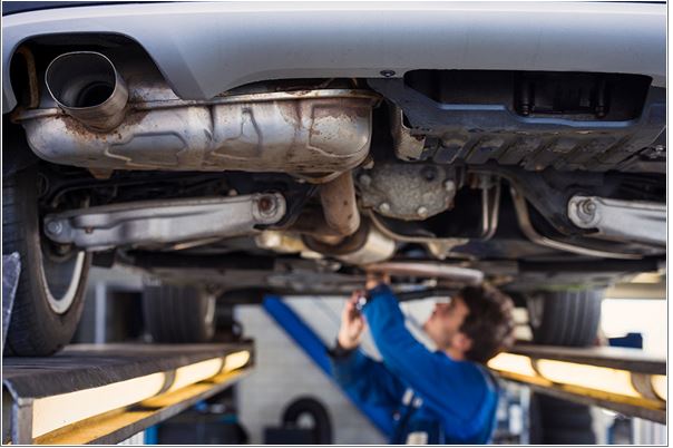 EEC offers some guidance for technicians replacing and installing exhausts.